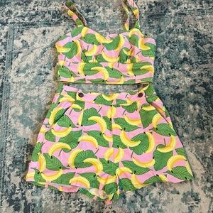 Retrolicious matching crop top and bottoms set